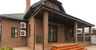 Строительство домов из кирпича с мансардой в Энгельс | от 3669 рублей