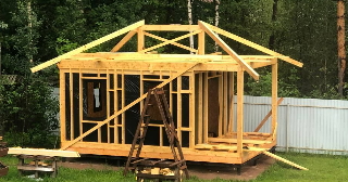 Сарай из бруса 100х100 в Энгельс - строительство под ключ | Строй-Энг от 41928 руб.